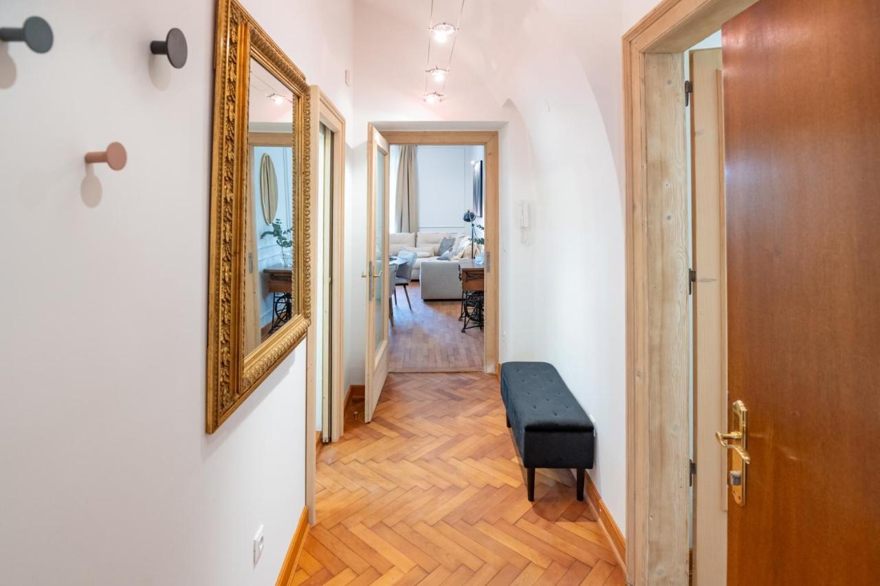 Apartment Breg - Old Town River Любляна Екстер'єр фото